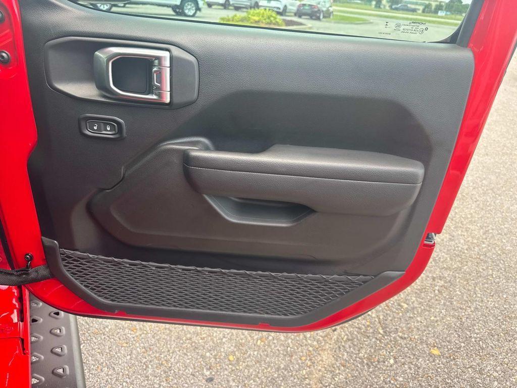 used 2024 Jeep Gladiator car, priced at $39,827