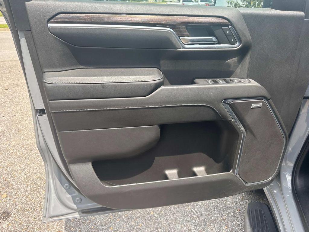 used 2024 GMC Sierra 1500 car, priced at $23,889