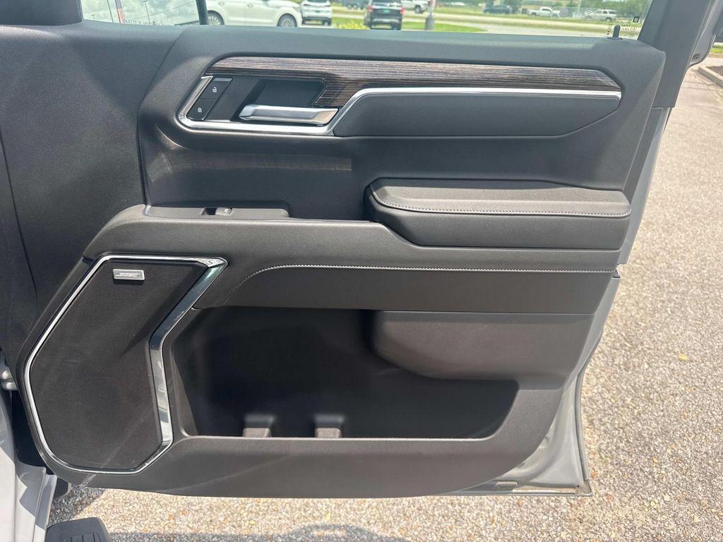 used 2024 GMC Sierra 1500 car, priced at $23,889