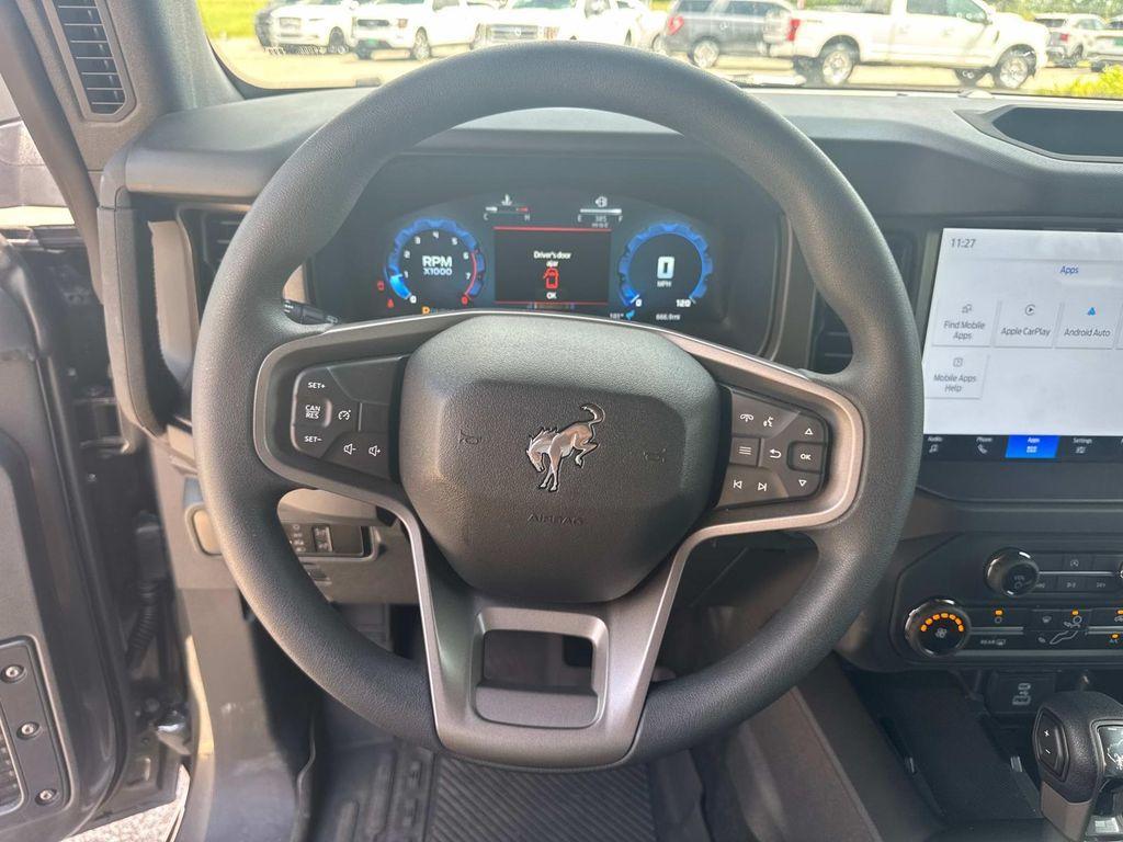 new 2025 Ford Bronco car, priced at $39,014