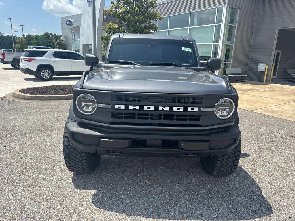 new 2025 Ford Bronco car, priced at $39,014