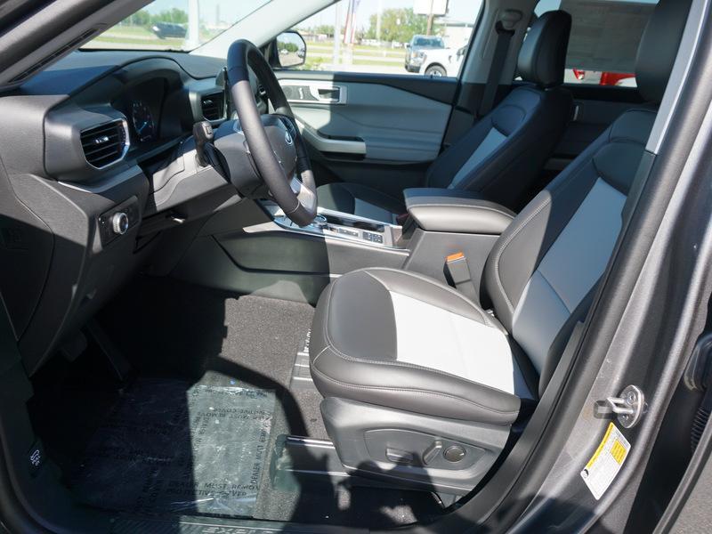 new 2024 Ford Explorer car, priced at $44,320