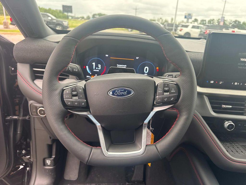 new 2025 Ford Explorer car, priced at $44,127