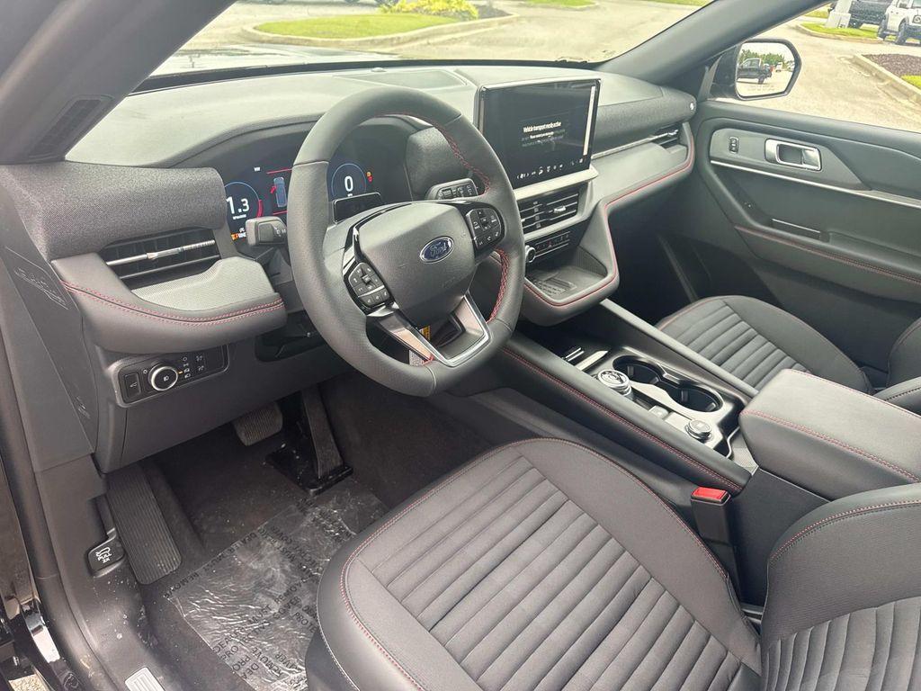 new 2025 Ford Explorer car, priced at $44,127