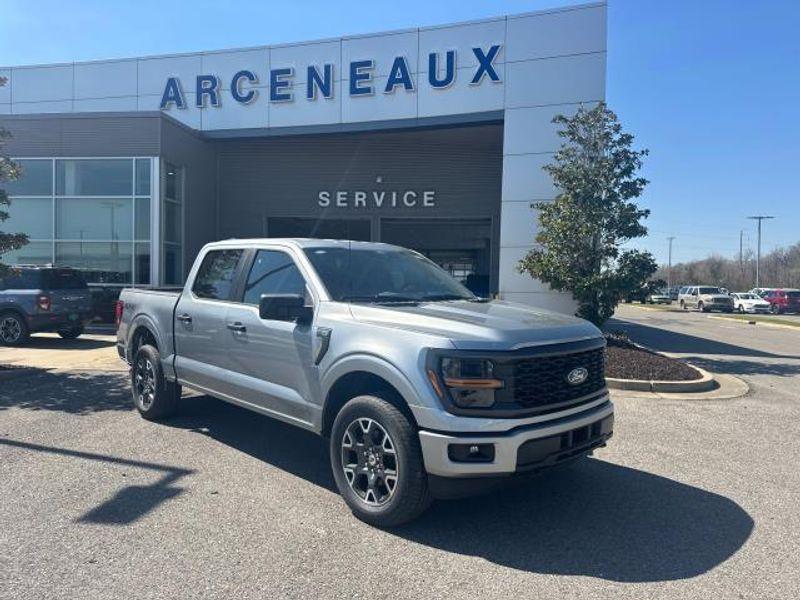 new 2025 Ford F-150 car, priced at $52,130