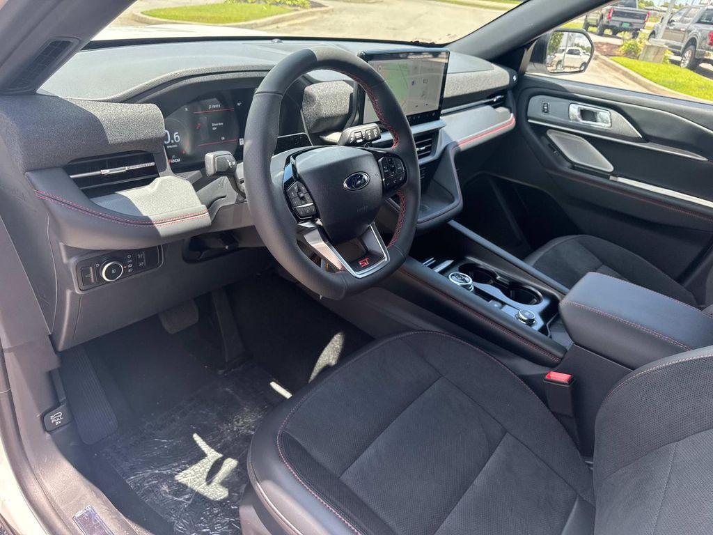 new 2025 Ford Explorer car, priced at $57,816