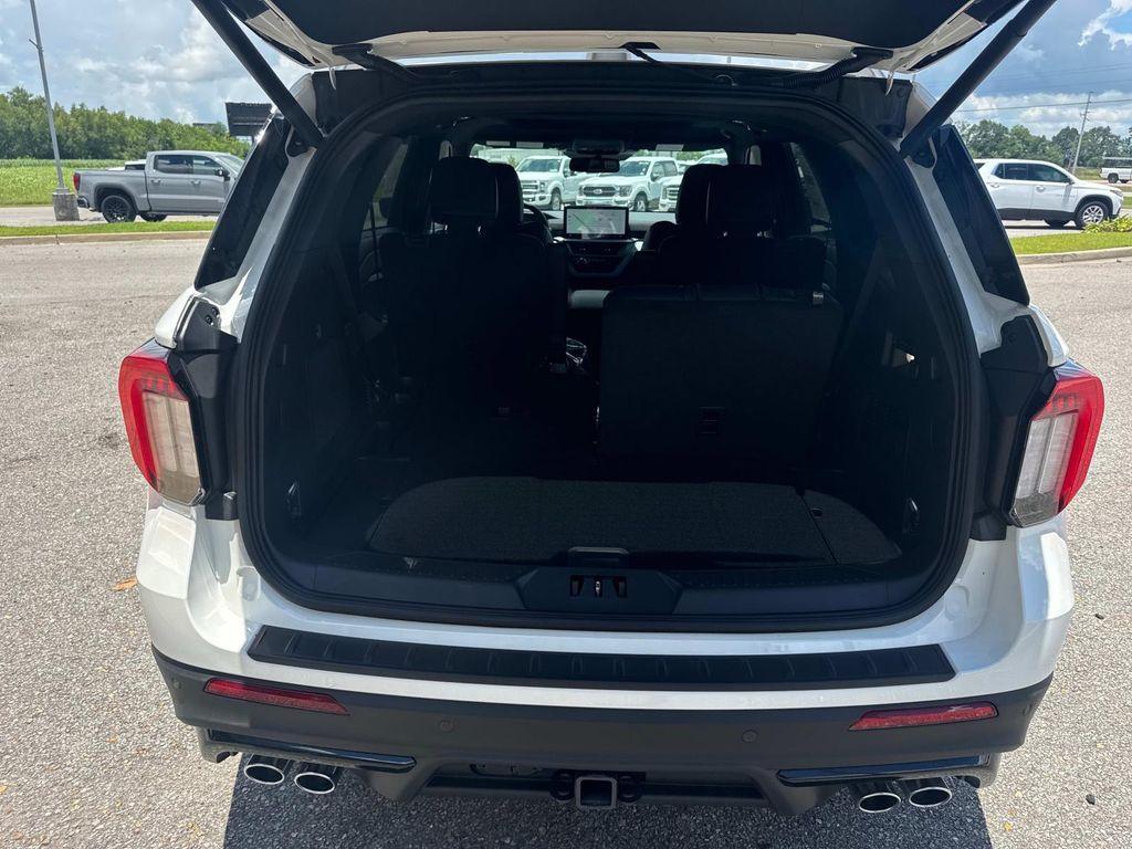 new 2025 Ford Explorer car, priced at $57,816