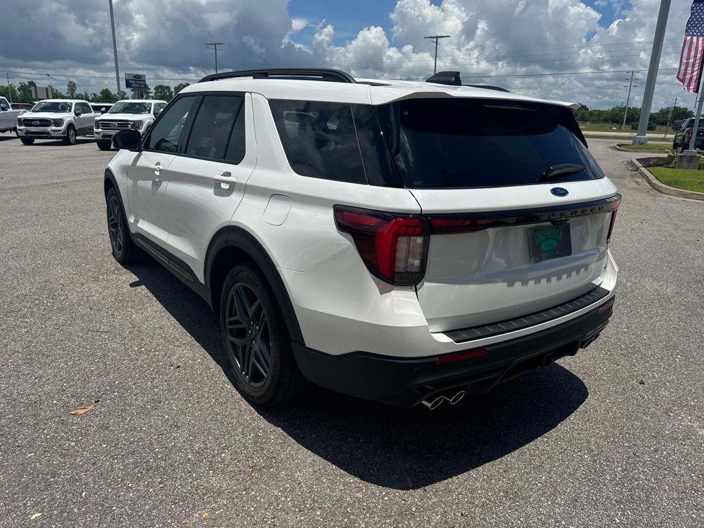 new 2025 Ford Explorer car, priced at $57,816