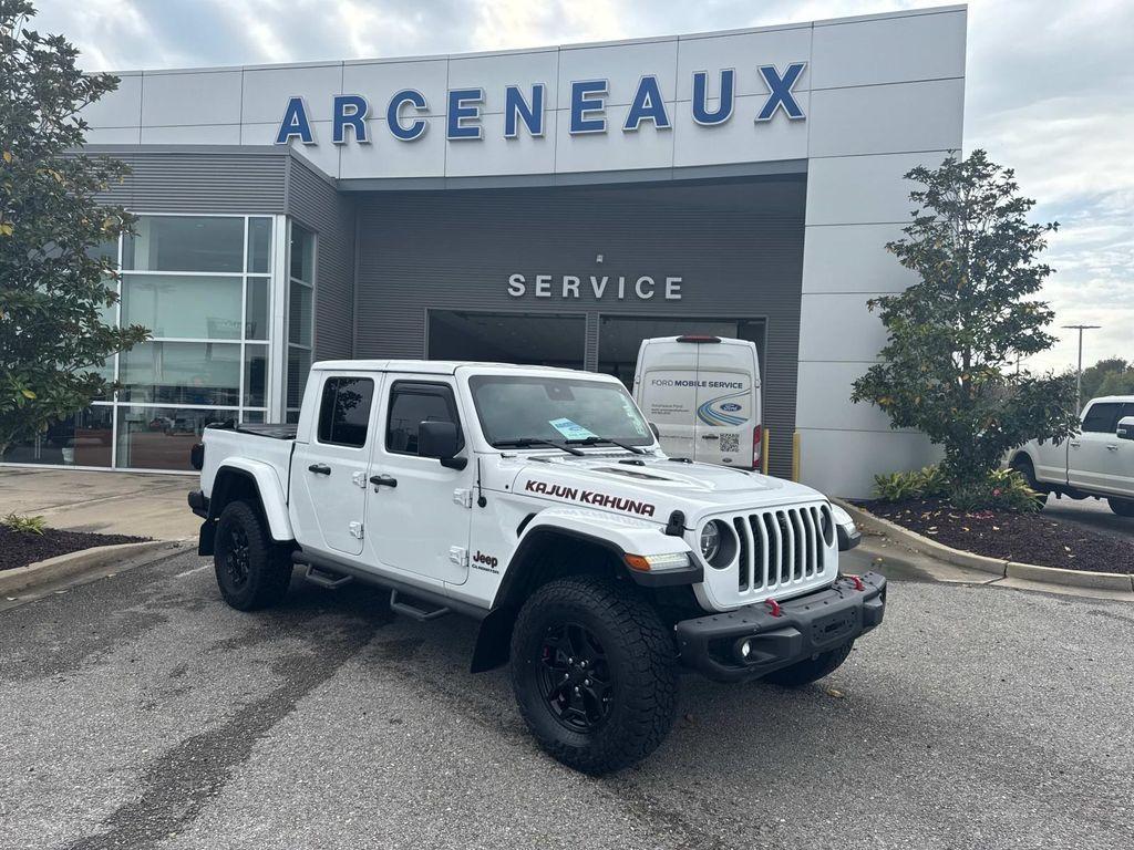 used 2020 Jeep Gladiator car, priced at $33,485