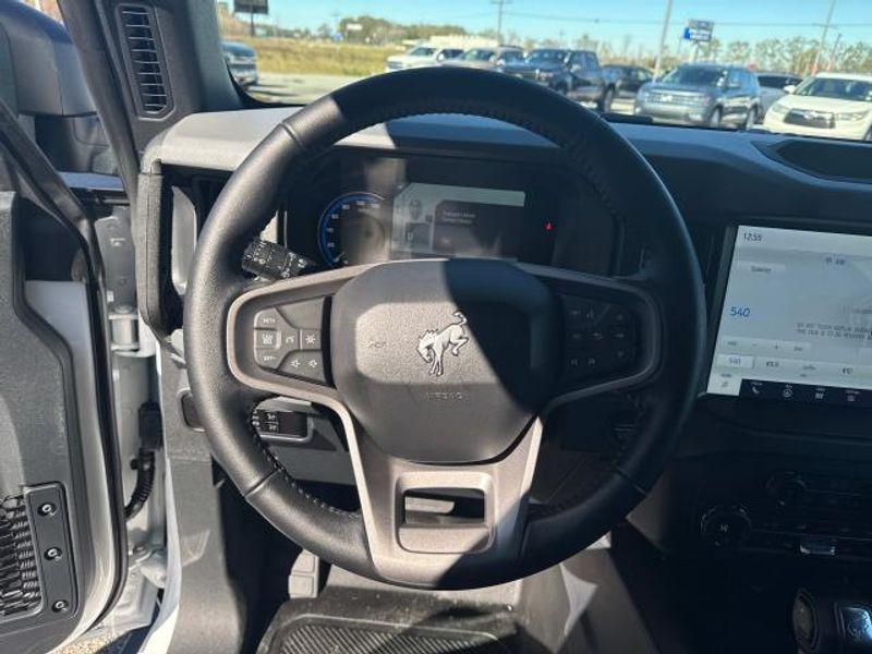 new 2024 Ford Bronco car, priced at $43,625