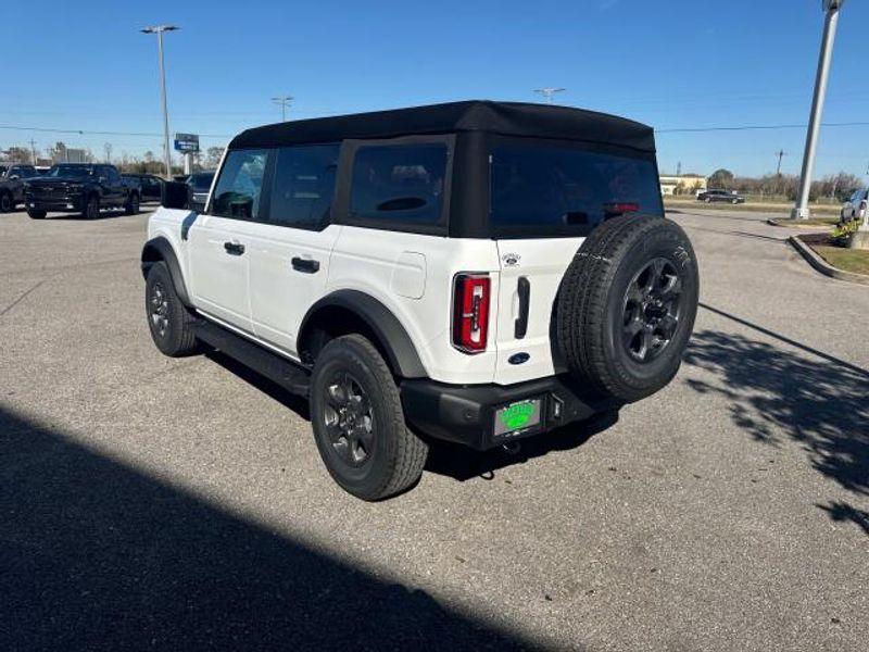 new 2024 Ford Bronco car, priced at $43,625