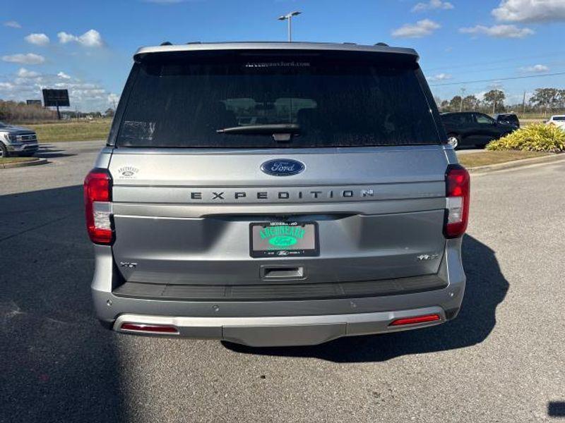 new 2024 Ford Expedition Max car, priced at $65,365