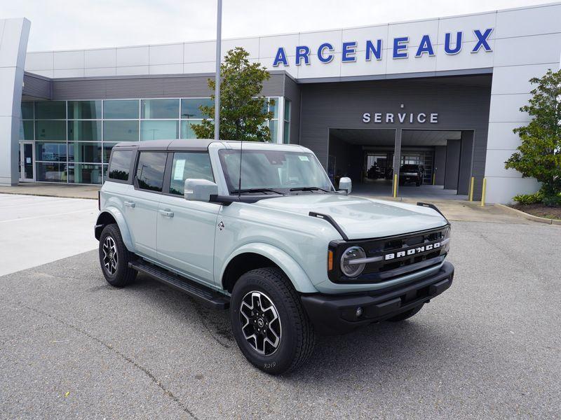 new 2024 Ford Bronco car, priced at $51,595