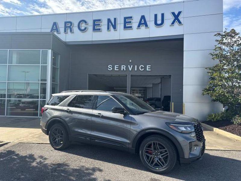 new 2025 Ford Explorer car, priced at $54,855