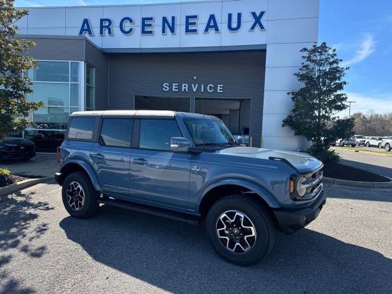 new 2024 Ford Bronco car, priced at $52,485