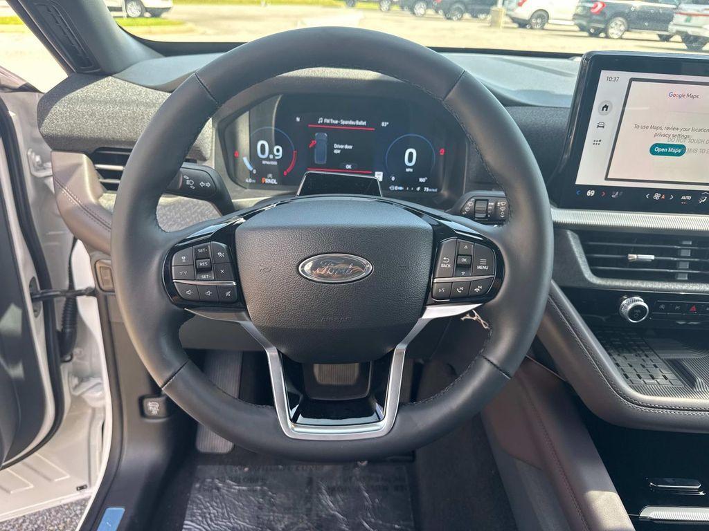new 2025 Ford Explorer car