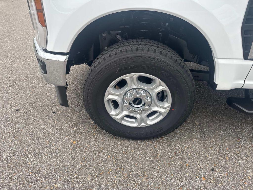 new 2025 Ford F-250 car, priced at $72,235
