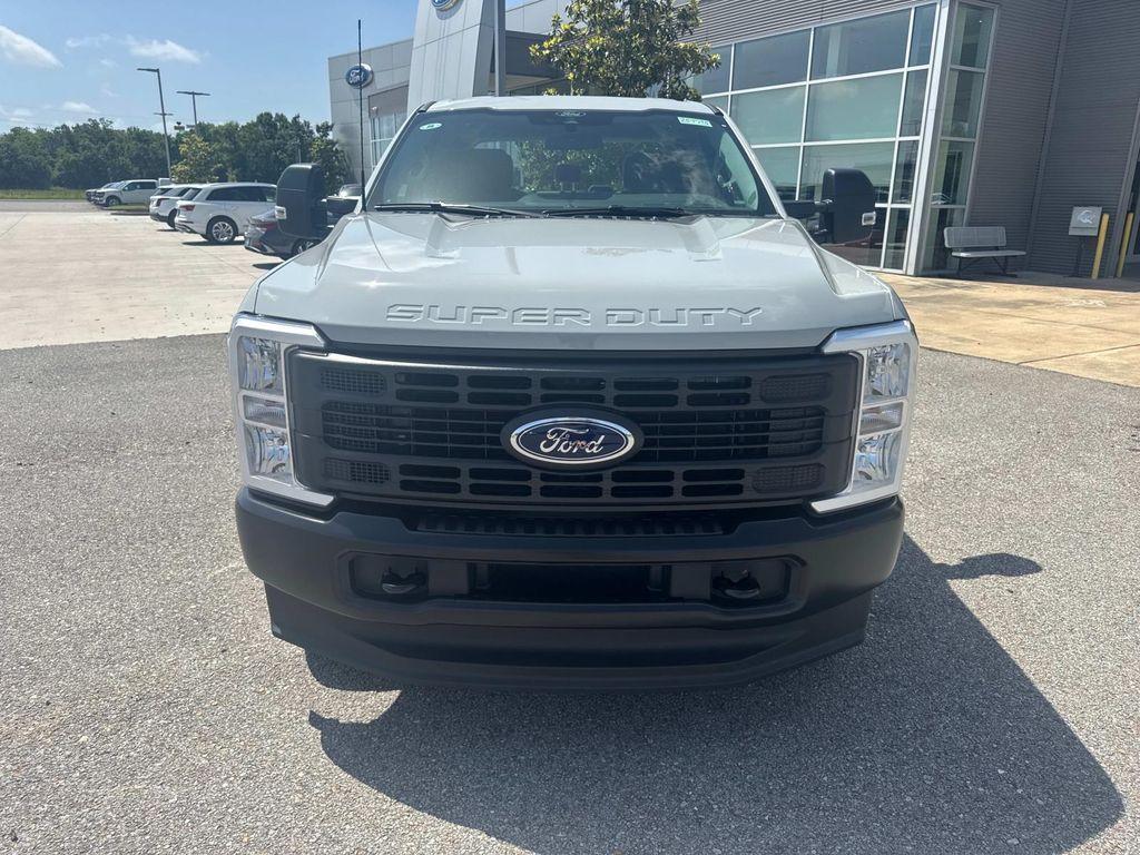 new 2025 Ford F-250 car