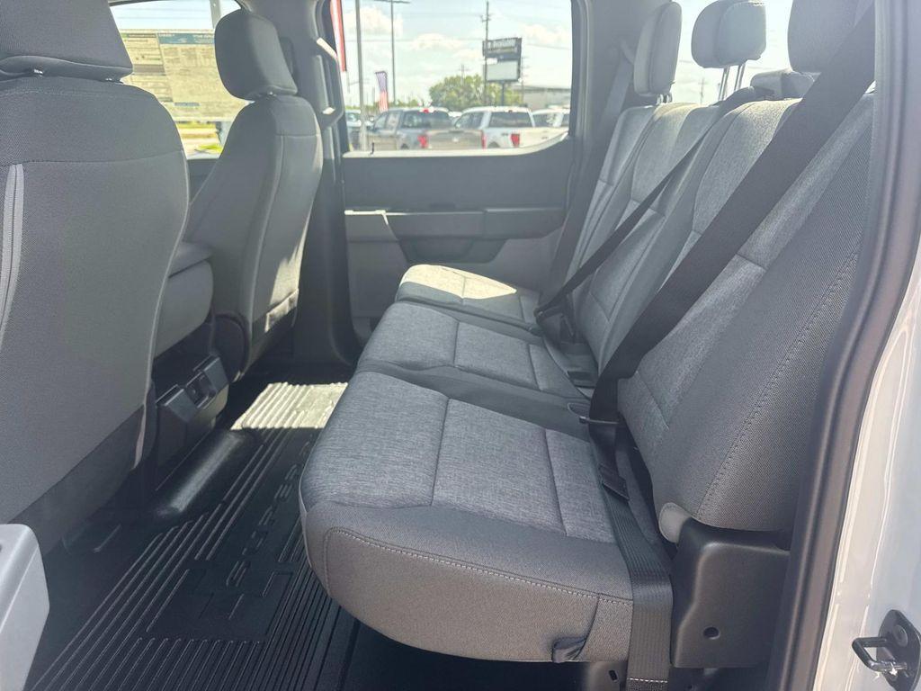new 2025 Ford F-250 car