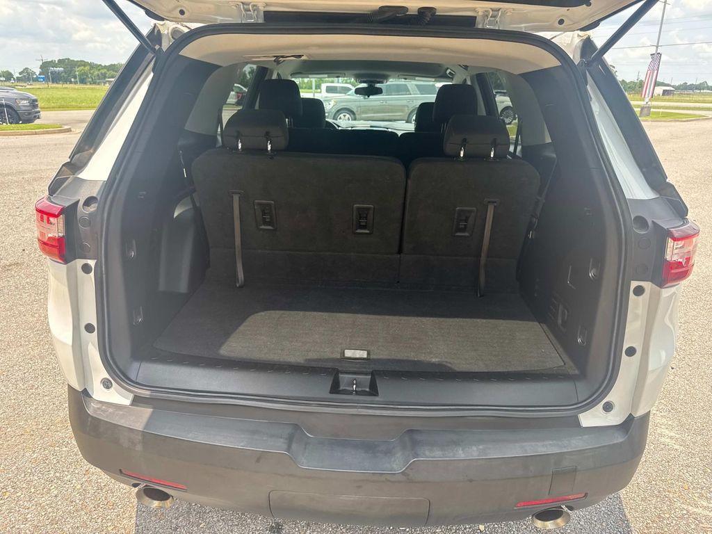 used 2020 Chevrolet Traverse car, priced at $22,126