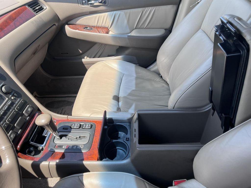 used 1998 Acura RL car, priced at $6,995