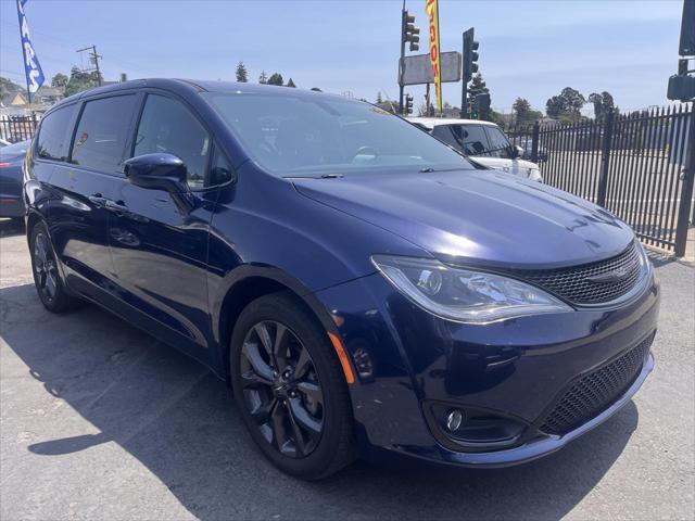 used 2019 Chrysler Pacifica car, priced at $14,995