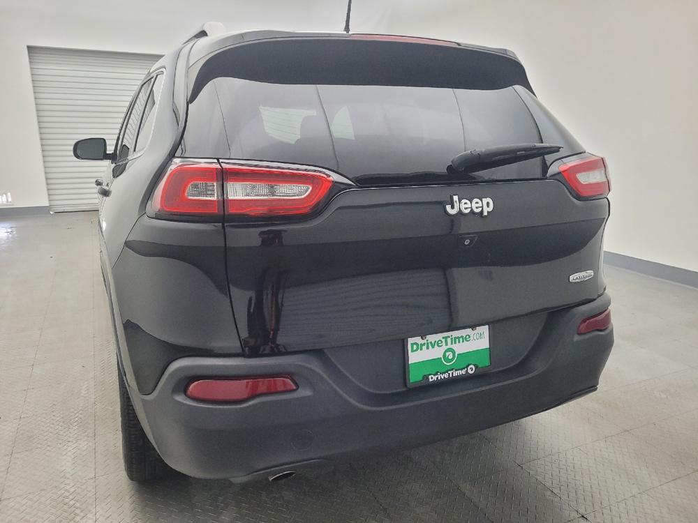 used 2018 Jeep Cherokee car, priced at $11,295