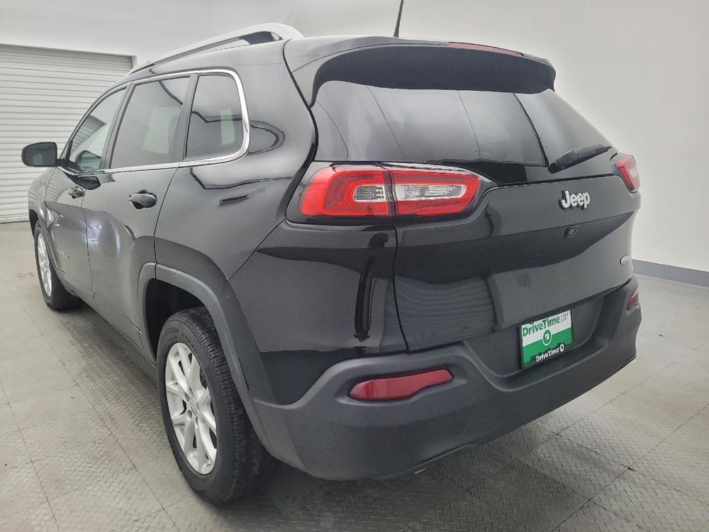 used 2018 Jeep Cherokee car, priced at $11,295