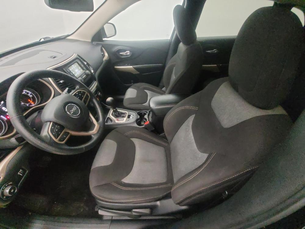 used 2018 Jeep Cherokee car, priced at $11,295