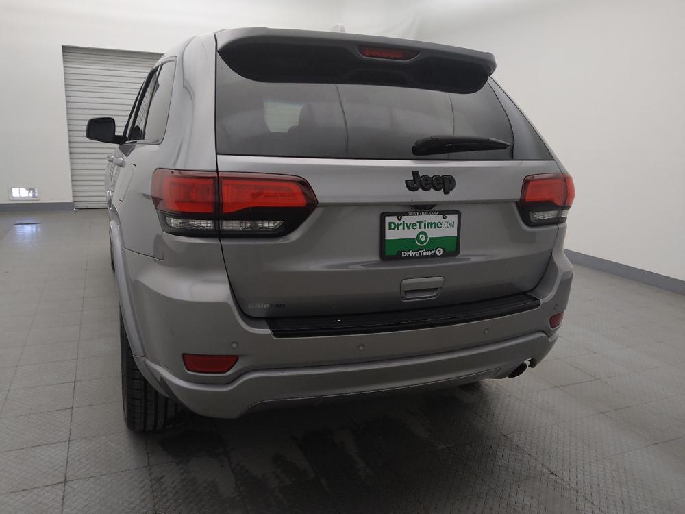 used 2018 Jeep Grand Cherokee car, priced at $16,795