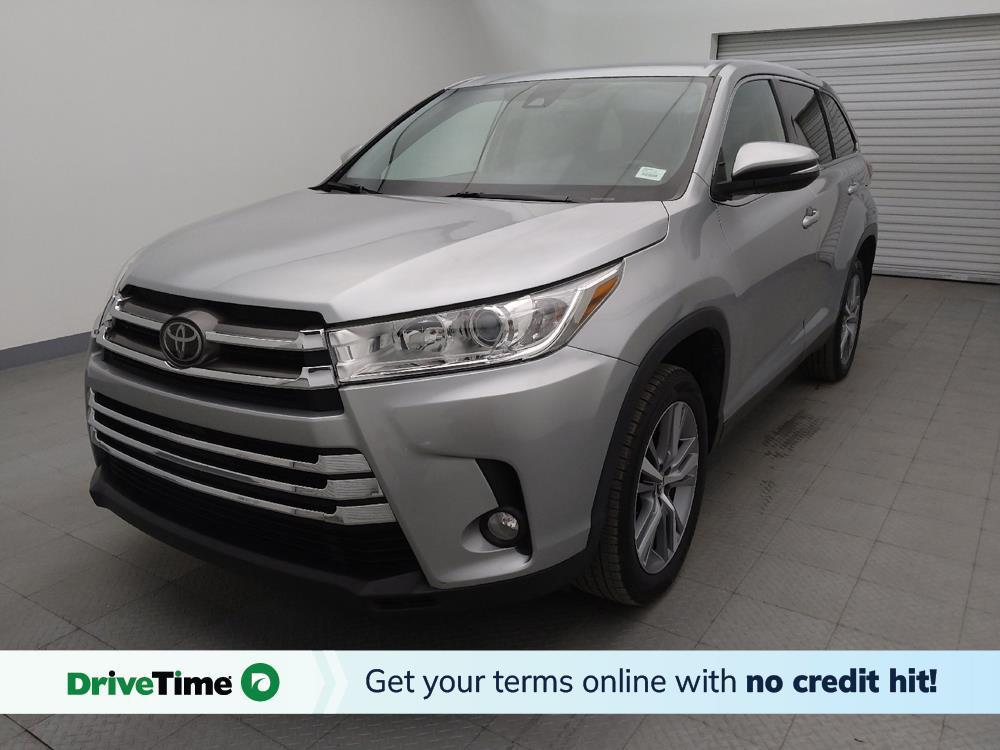 used 2019 Toyota Highlander car, priced at $22,795