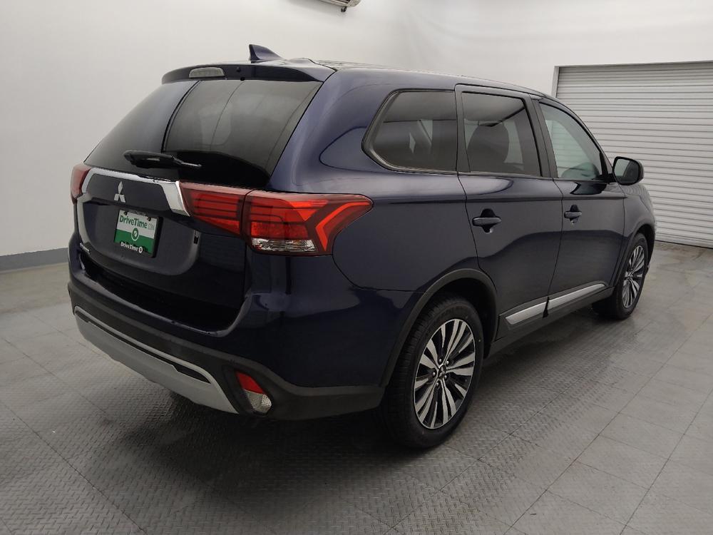 used 2020 Mitsubishi Outlander car, priced at $17,595