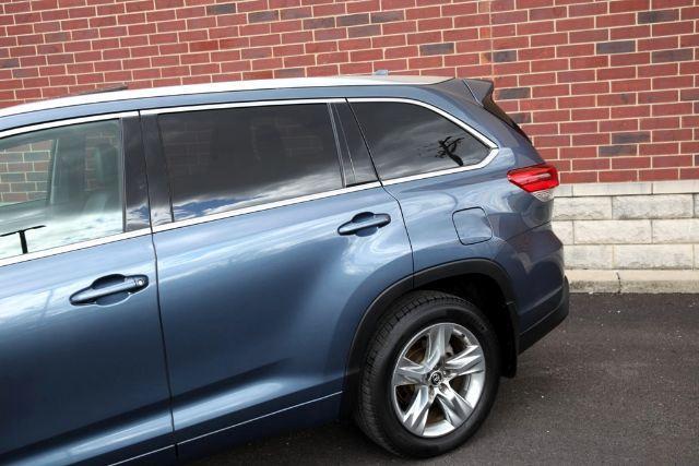 used 2017 Toyota Highlander car, priced at $26,950