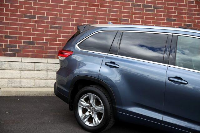 used 2017 Toyota Highlander car, priced at $26,950