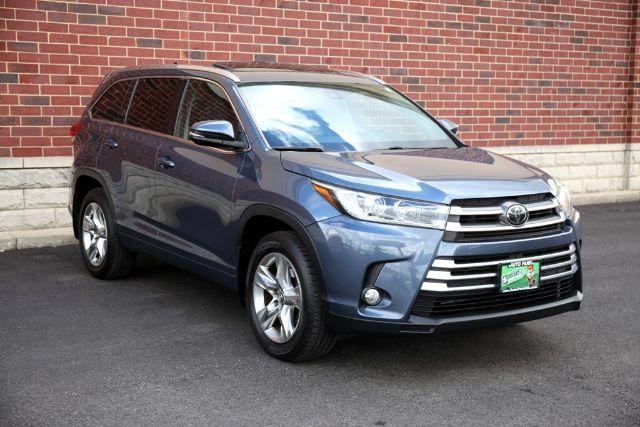 used 2017 Toyota Highlander car, priced at $26,950