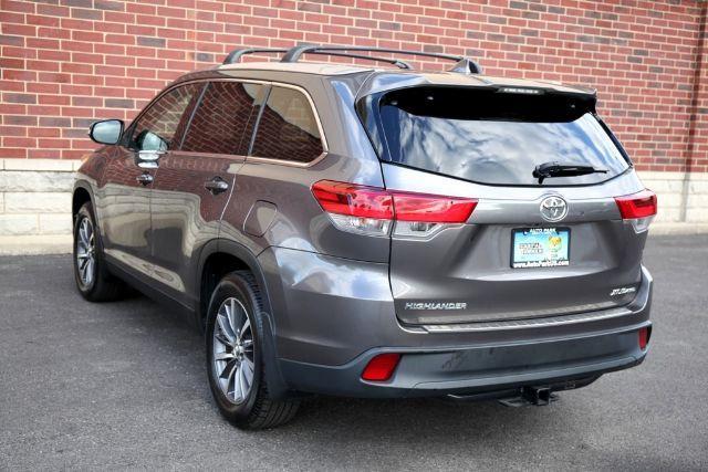 used 2019 Toyota Highlander car, priced at $25,950