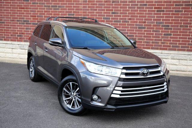 used 2019 Toyota Highlander car, priced at $25,950