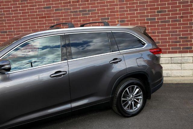 used 2019 Toyota Highlander car, priced at $25,950