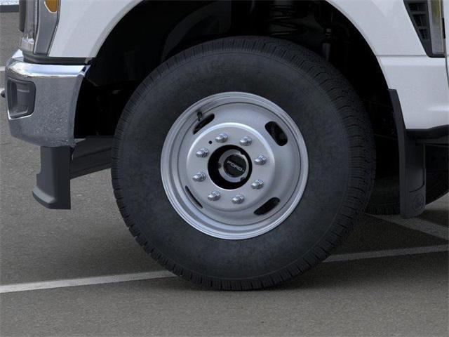 new 2025 Ford F-350 car, priced at $67,635