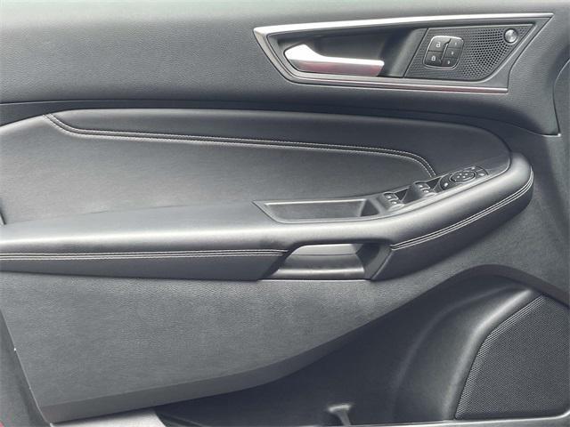 used 2022 Ford Edge car, priced at $29,986