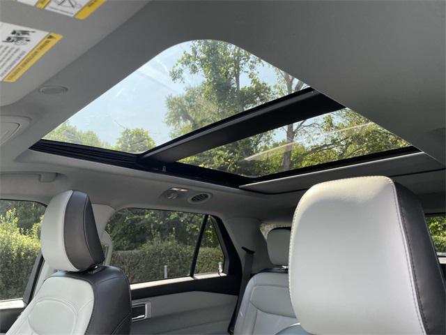 used 2021 Ford Explorer car, priced at $27,564