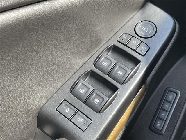 used 2017 GMC Yukon car, priced at $27,770