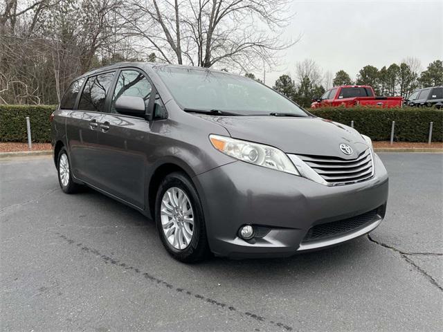 used 2017 Toyota Sienna car, priced at $18,823