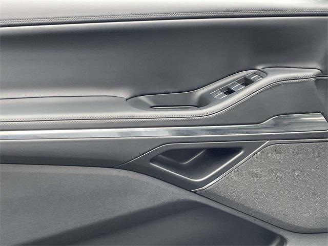 used 2025 Lincoln Navigator car, priced at $91,948