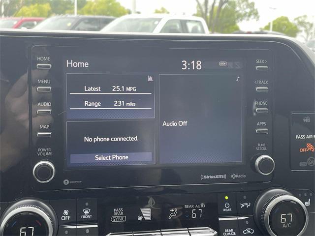 used 2020 Toyota Highlander car, priced at $30,989