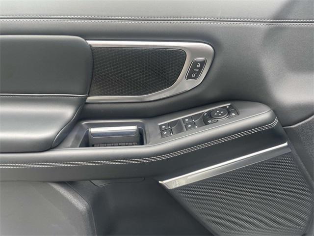 new 2025 Ford Expedition car, priced at $79,340