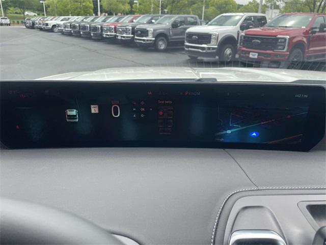 new 2025 Ford Expedition car, priced at $79,340