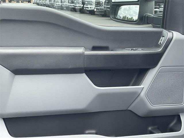 new 2025 Ford F-350 car, priced at $58,868