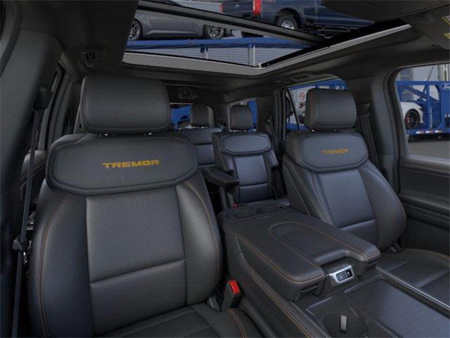 new 2025 Ford Expedition car, priced at $87,260