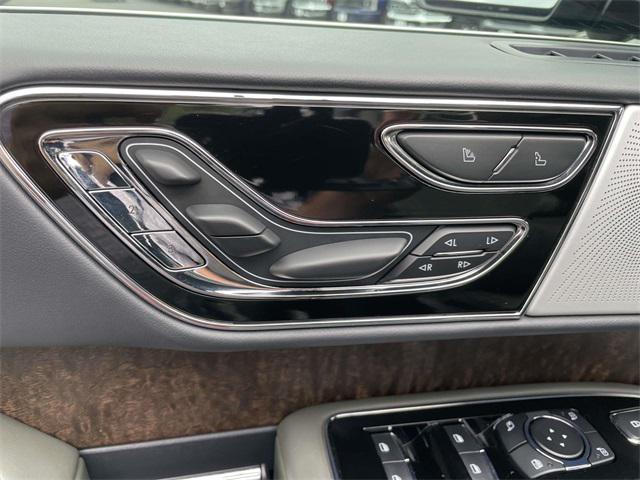 used 2024 Lincoln Navigator car, priced at $82,968